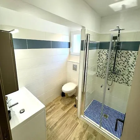 Avec Piscine Proche Plages Et Commerces Willa San-Gavino-di-Carbini