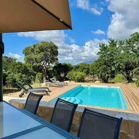 Villa Confortable Avec Piscine *