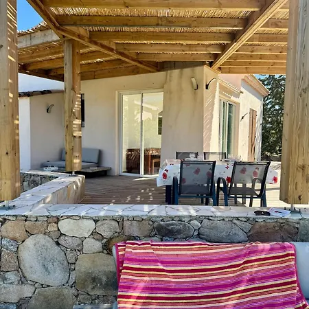 Avec Piscine Proche Plages Et Commerces Willa San-Gavino-di-Carbini