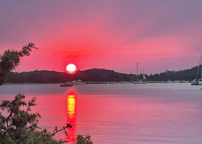 Villa Avec Piscine Proche Plages Et Commerces